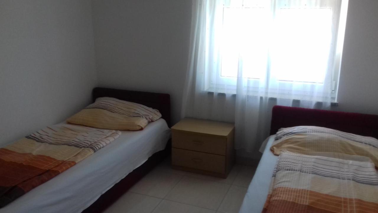 House Apartments Ariamare بوريتش المظهر الخارجي الصورة